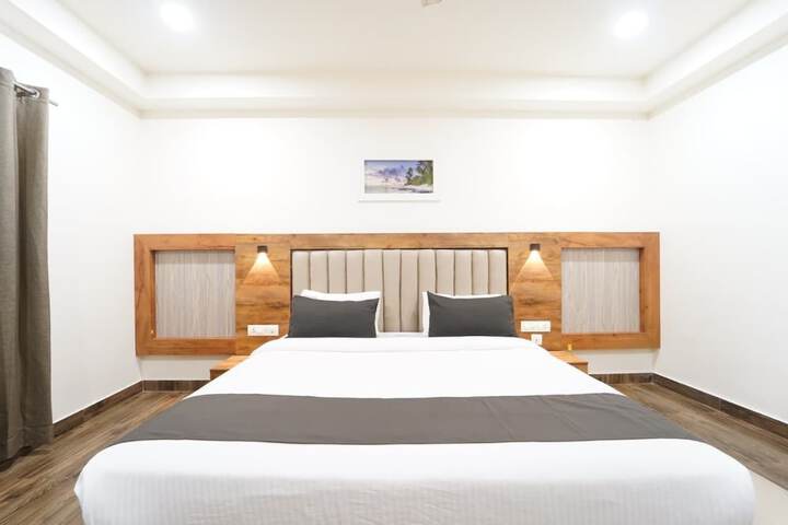 Room 3 of 11