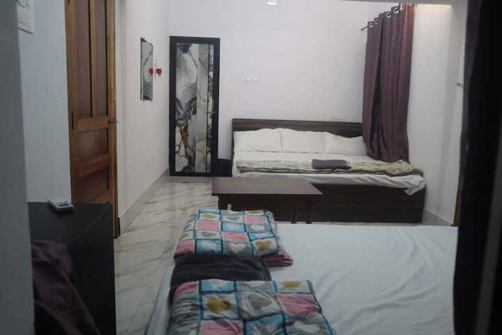 Room 14 of 31