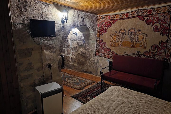 Room 233 of 578