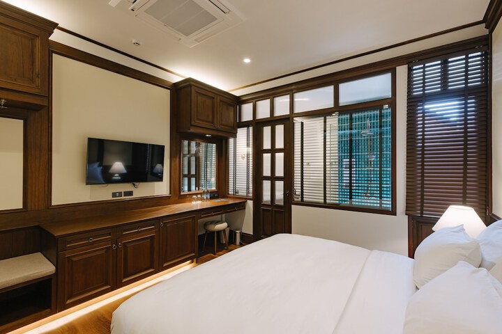 Room 5 of 25