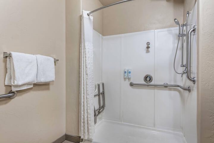 Room 44 of 91