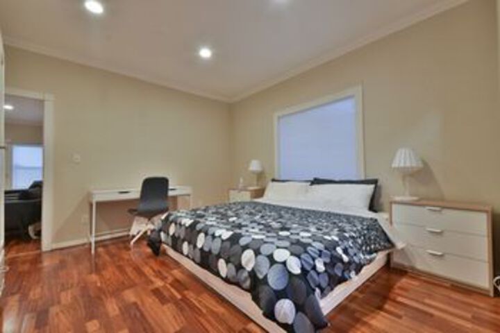 Room 40 of 117