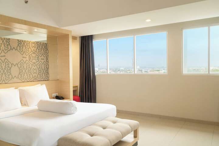 Room 14 of 64