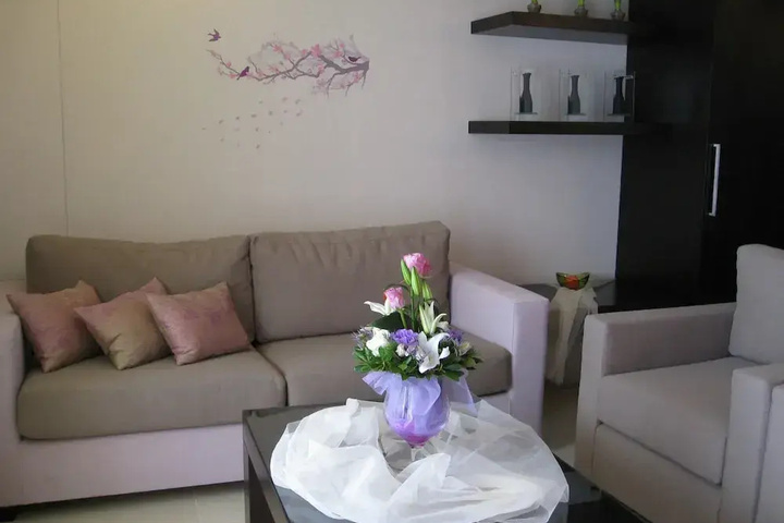 Room 4 of 40