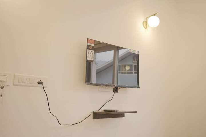 Room 30 of 83