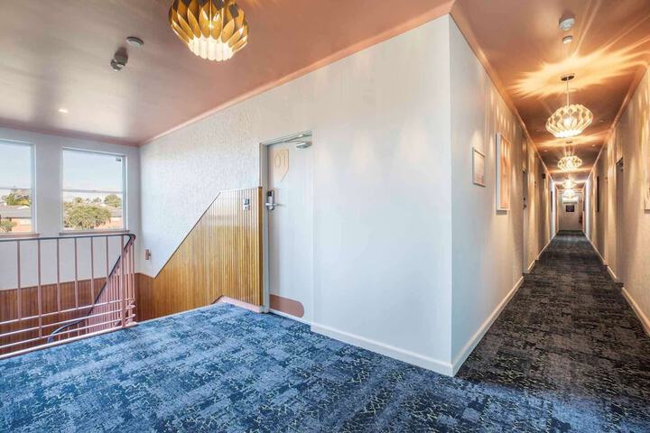 Ballroom/Hall 58 of 67