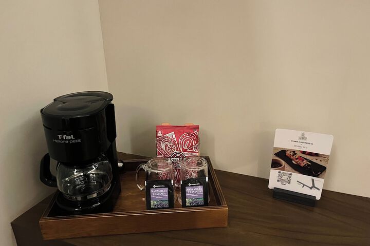 Breakfast/Coffee Service 54 of 81