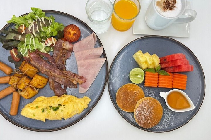 Breakfast/Coffee Service 63 of 74