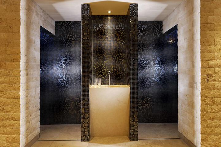 Hotel Interior 61 of 219