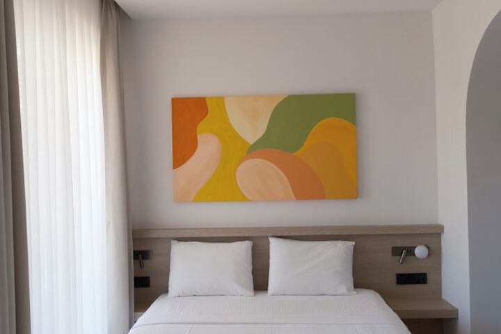 Room 15 of 48