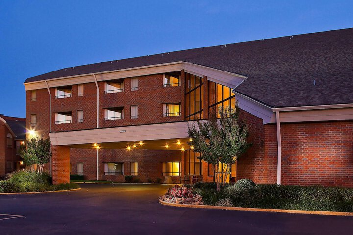 Hotel 26 of 28