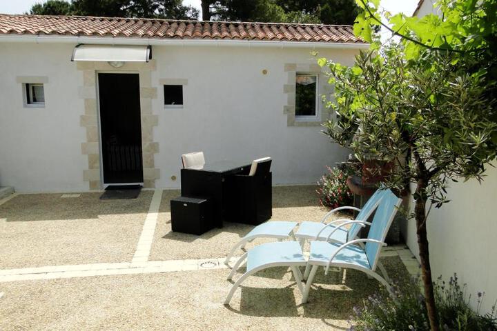 La Petite Maison sur lIle de Ré