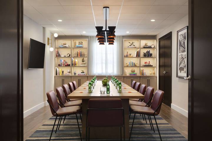 Meeting facility