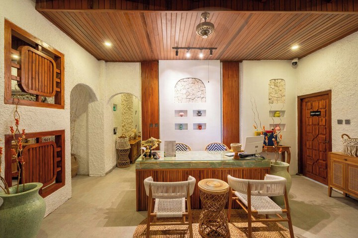 Hotel Interior 4 of 176