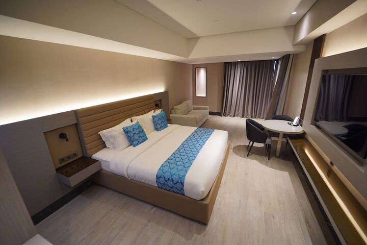 Room 13 of 45