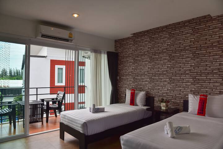Room 6 of 108