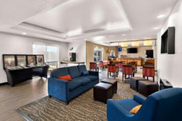 Hotel Interior 5 of 23