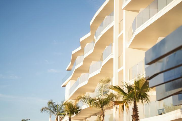 Hotel Exterior 111 of 120
