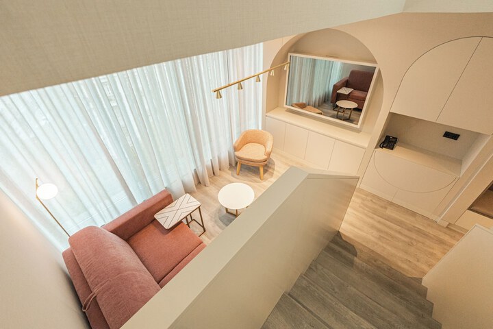 Room 46 of 113