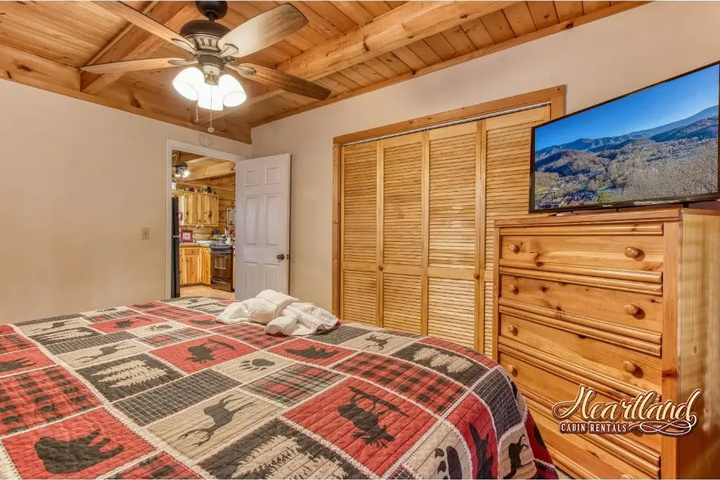 Room 5 of 20