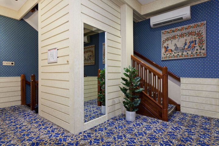 Hotel Interior 4 of 67