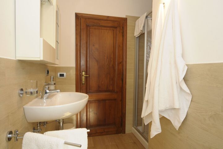 Room 20 of 63