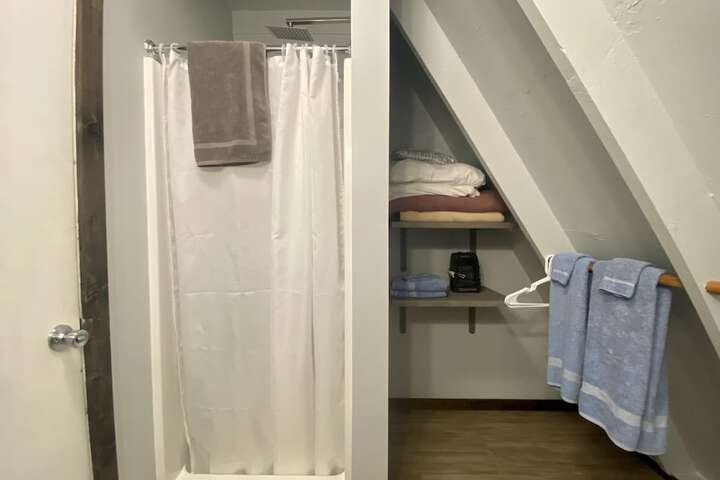 Room 80 of 112