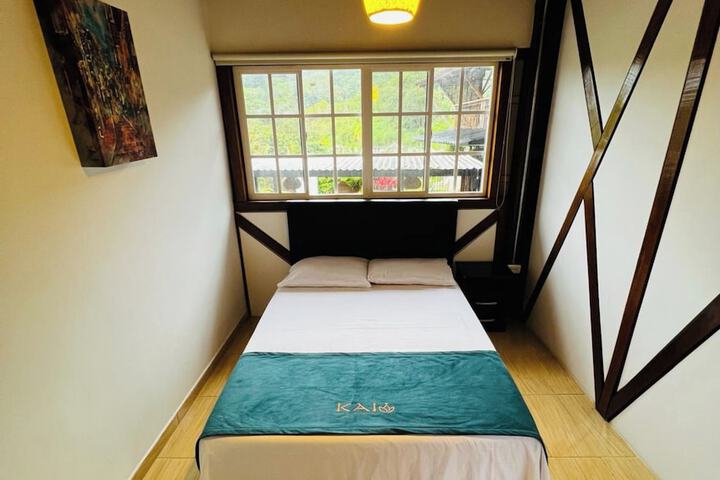 Room 4 of 31