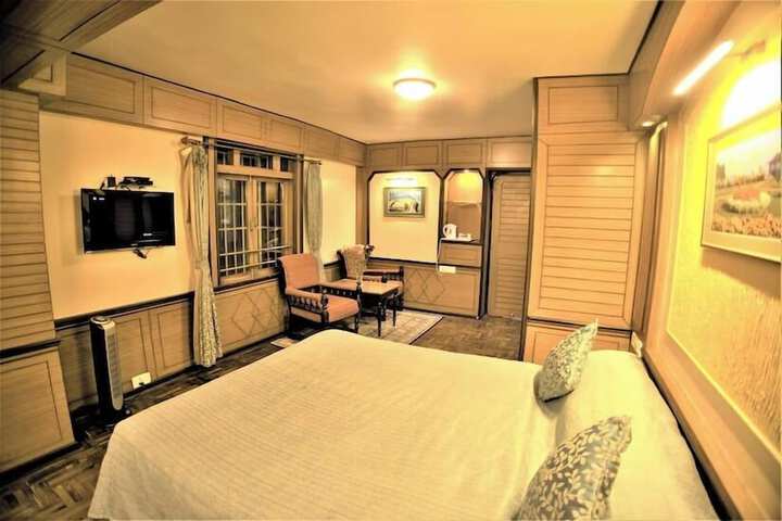 Room 3 of 19