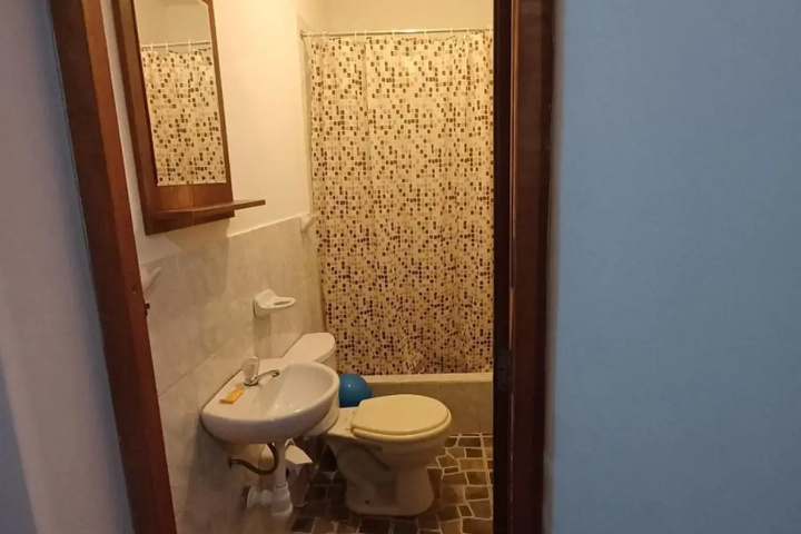Room 9 of 29