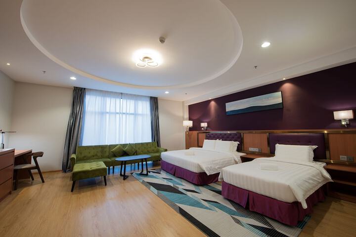 Room 17 of 44