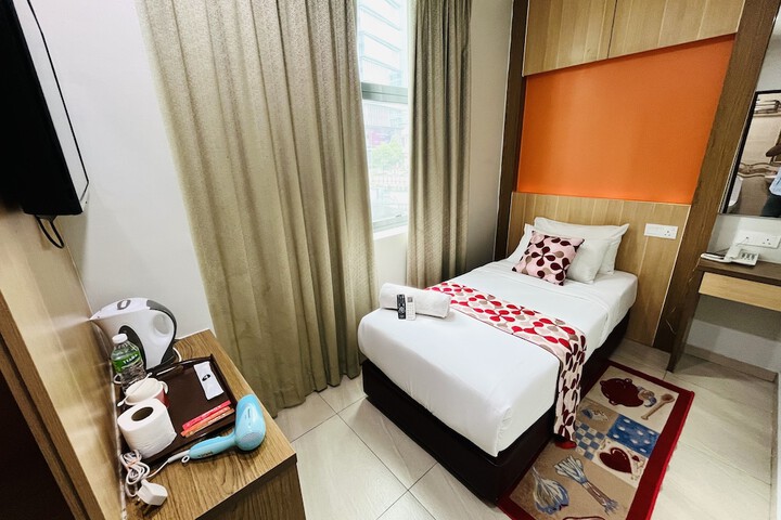 Room 20 of 44