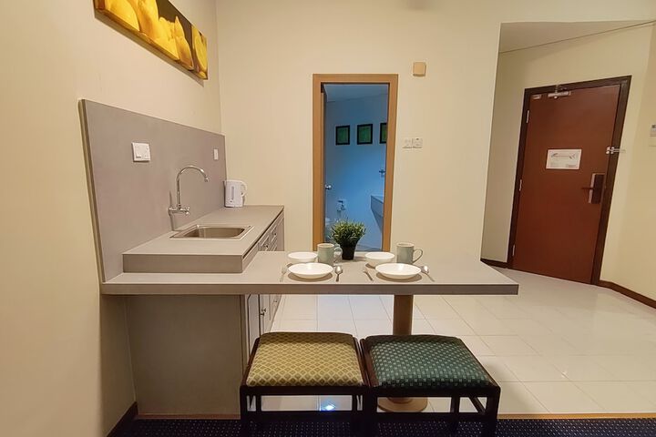 Dining 554 of 650