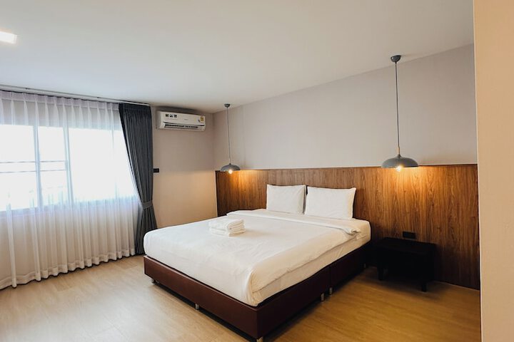 Room 13 of 49