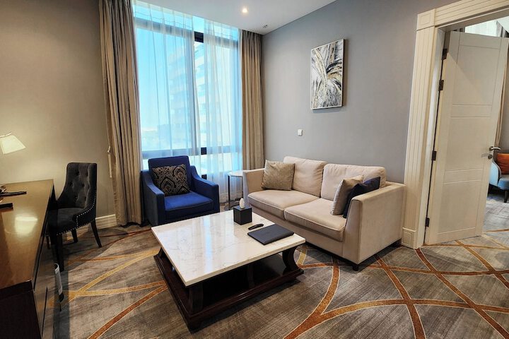 Room 27 of 109