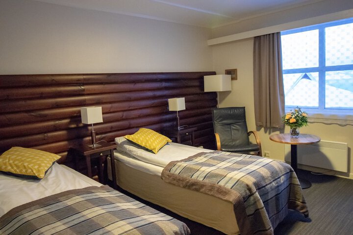 Room 5 of 63