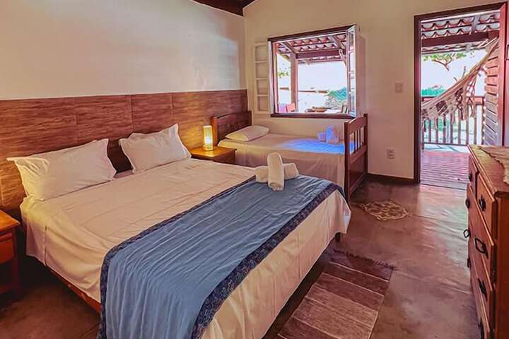 Room 4 of 99