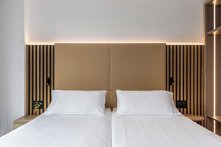 Room 25 of 134