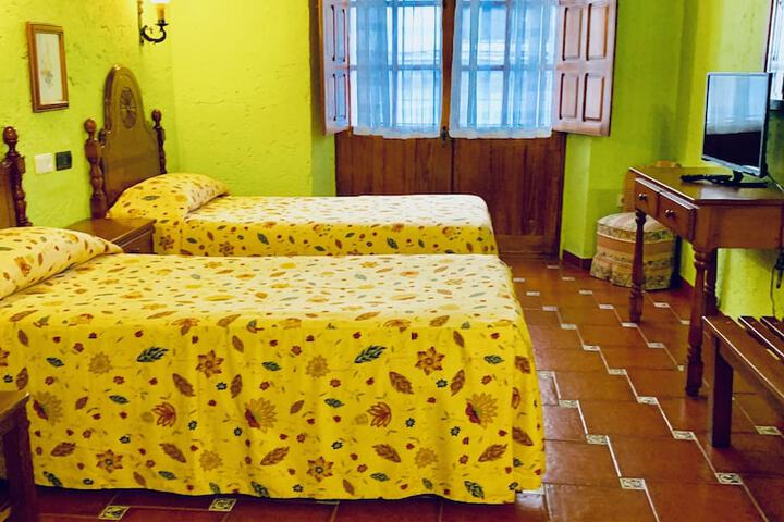 Room 7 of 38