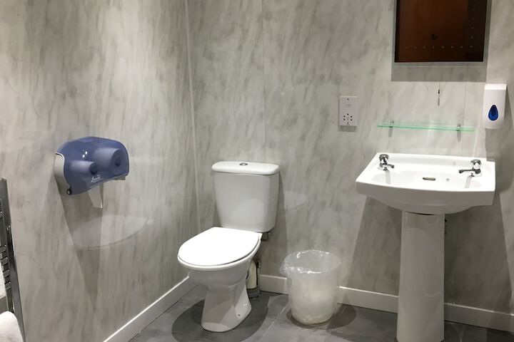 Room 52 of 58