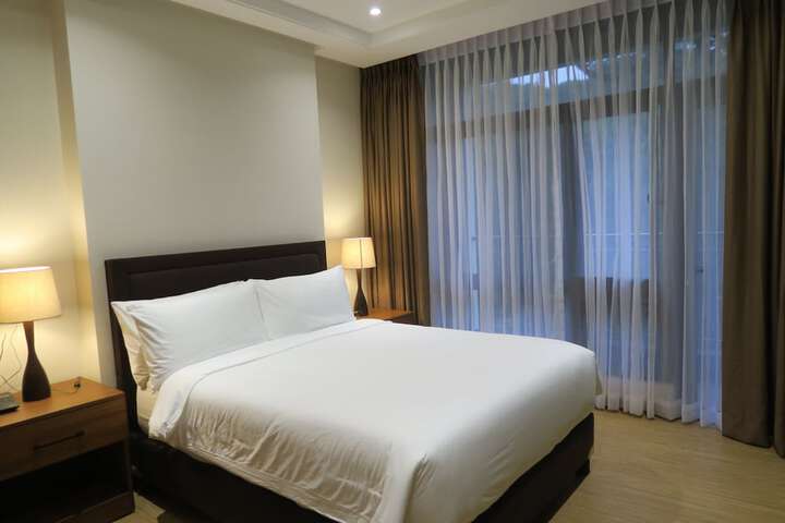 Room 3 of 17
