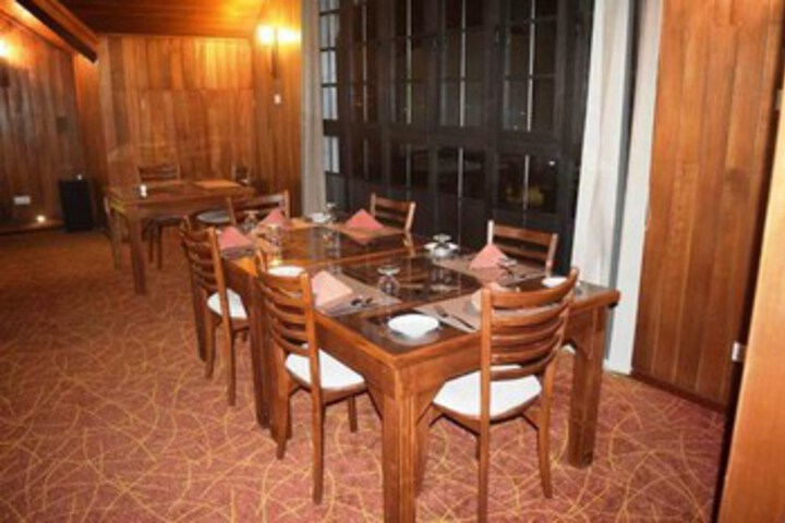 Dining 5 of 21