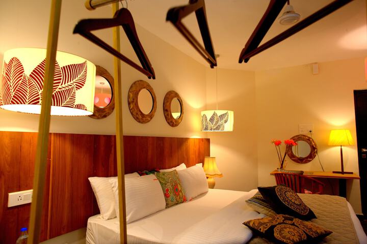Room 27 of 81