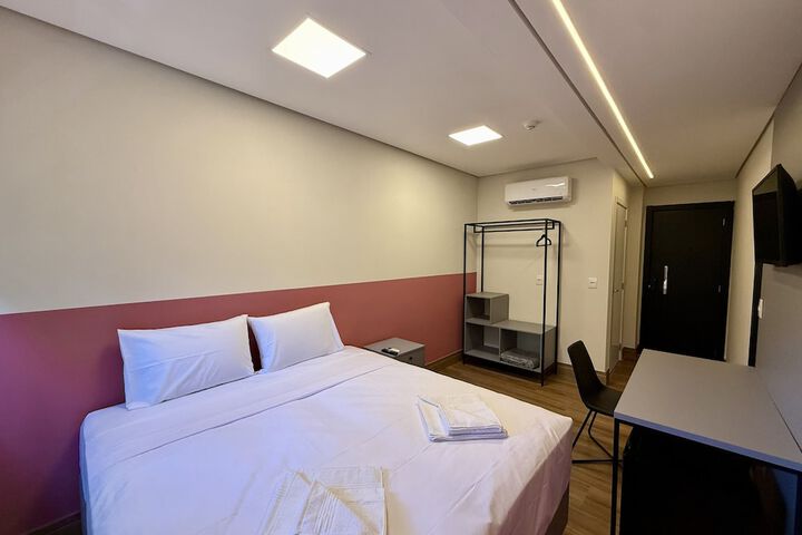 Room 6 of 26