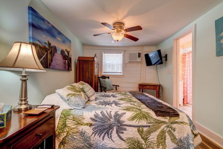 Room 25 of 84