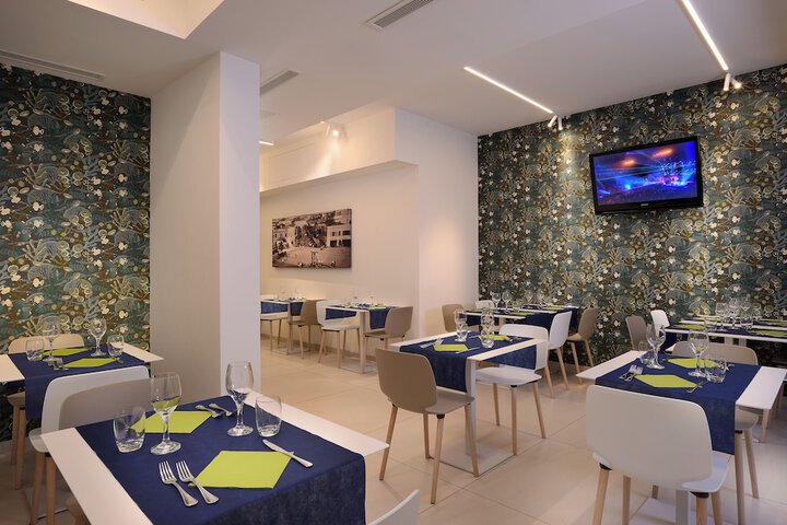Dining Photos