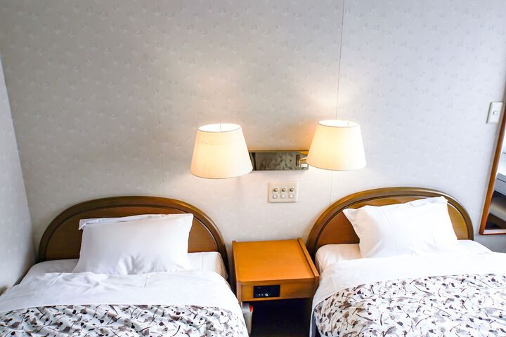 Room 15 of 79