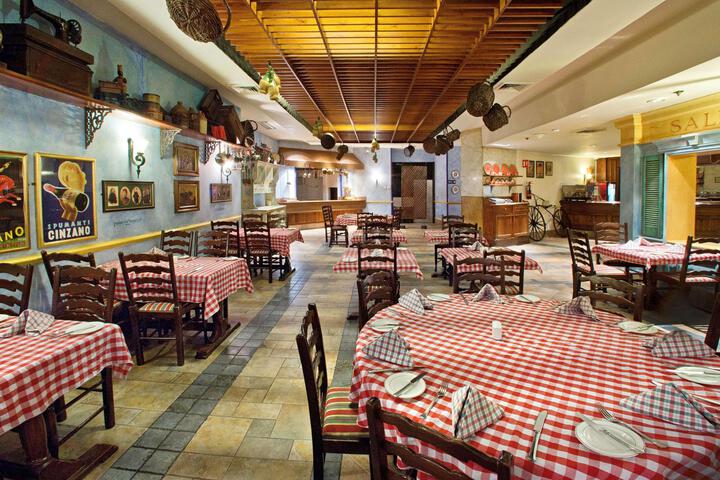 Dining 40 of 136