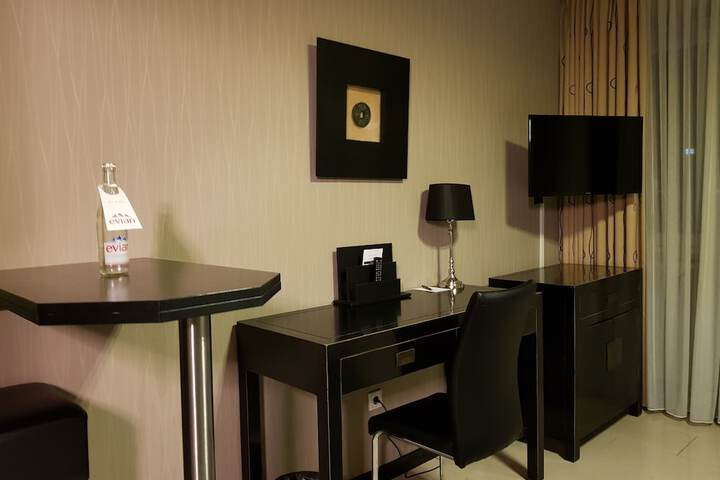 Room 34 of 50