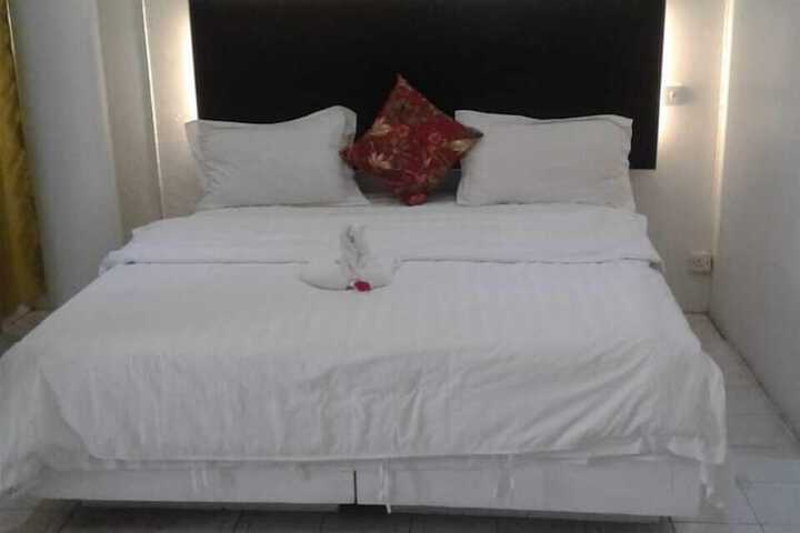 Room 4 of 45